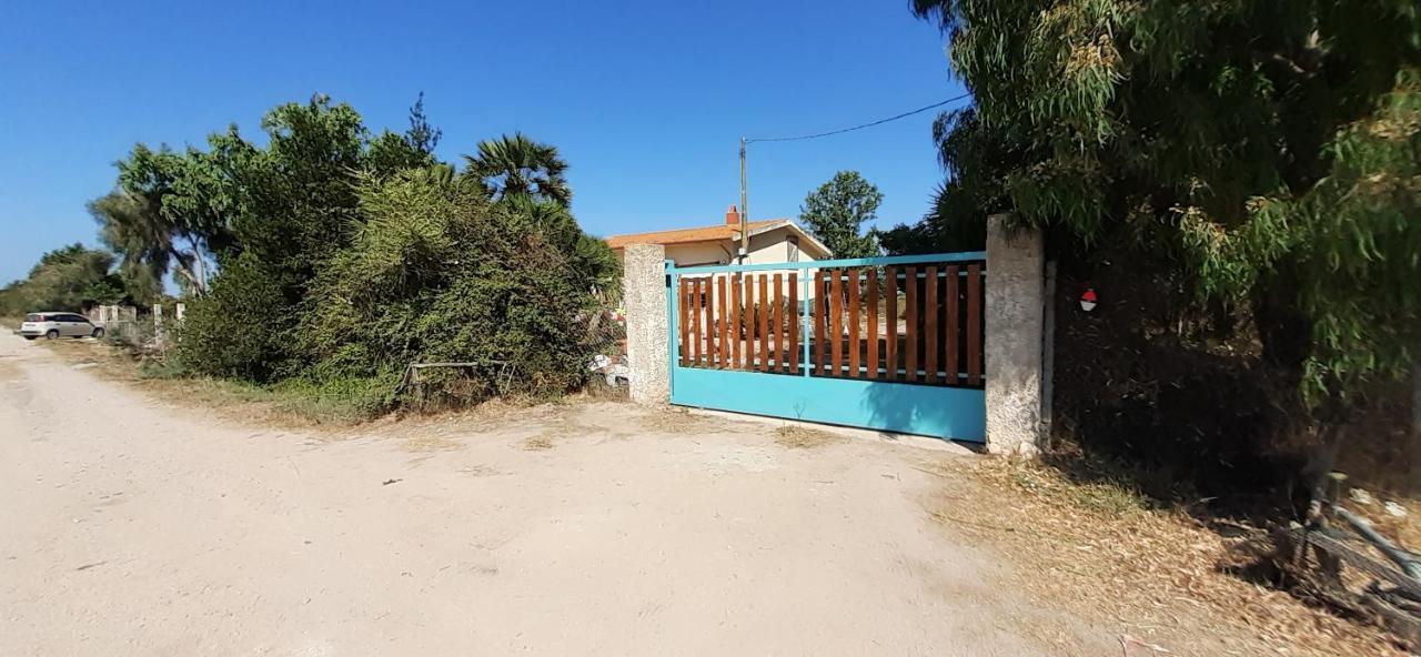 Isuedda Villa Marrùbiu Exterior foto